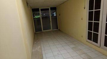 Gambar 3 Rumah Di Pondok Indah, Unfurnished, Bangunan Bagus, Lokasi Oke