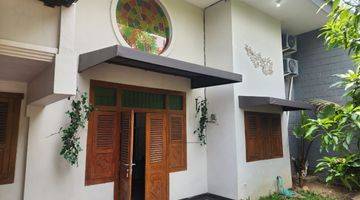 Gambar 1 Rumah Mewah + Pool Villa Kalijudan Pusat Kota Surabaya, Lingkungan Asri