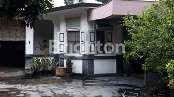 Gambar 1 Rumah kuno Posisi dicomersial Area