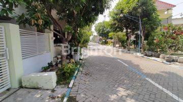 Gambar 2 Rumah Griya Permata Gedangan Hadap Masjid