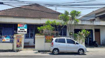 Gambar 1 DI  RUMAH HOOK DIBANGUN DENGAN FENG SHUI