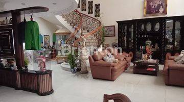 Gambar 2 RUMAH EXCLUSIVE DI KOMPLEK PLUIT PUTRI