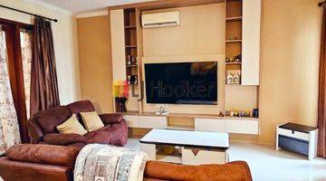 Gambar 2 Rumah Mewah Furnished 2 Lantai Di Perum Villa Panbil