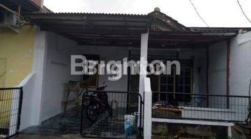 Gambar 5 Rumah Perlu di Renovasi Kawasan Kota Bumi Tangerang