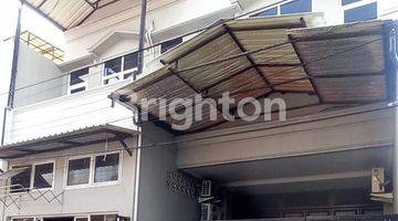 Gambar 1 RUMAH JELAMBAR MEGAH SEMI FURNISH 3.5 LANTAI