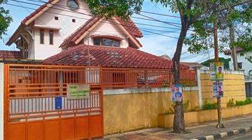 Gambar 1 RUMAH JL.RAYA UTAMA BSD DEKAT STASIUN KA