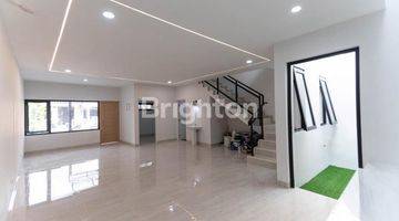 Gambar 2 Rumah 2 Lantai (unfurnished) Alam Sutera Flamboyan