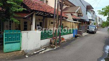 Gambar 2 Rumah Lama Hoek Hitung Tanah 206 M2 Siap Bangun Rumah Mewah Lingk Aman Dan Nyaman