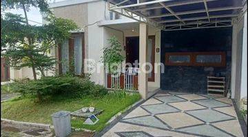 Gambar 1 Rumah Termasuk Full Furnished yang Baru Dengan Pemandangan GWK di Rodeo Hill Resident