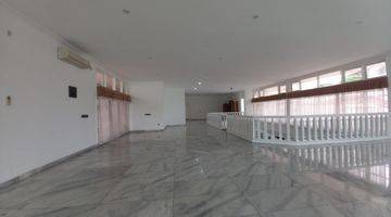 Gambar 4 Rumah 2 Lantai New Renovated Pondok Indah Jakarta Selatan