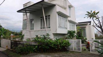 Gambar 1 Rumah Luxury Modern Di Dago Tea House