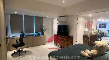 Gambar 2 MANHATAN CONDOMINIUM FULL FURNISHED LANTAI 10 VIEW JLN GATSU