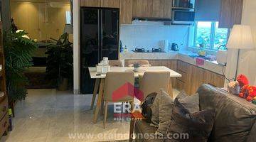 Gambar 4 MANHATAN CONDOMINIUM FULL FURNISHED LANTAI 10 VIEW JLN GATSU