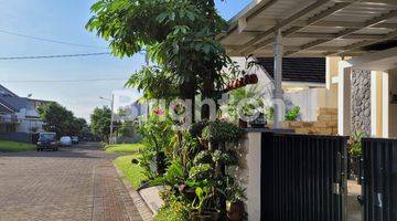 Gambar 5 rumah di Greenlad semi furnished