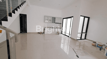 Gambar 2 Rumah Baru 2 Lantai Villa Melati Mas Modern Minimalis Bonus Kitchen Set Teka