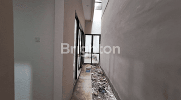 Gambar 3 Rumah Baru 2 Lantai Villa Melati Mas Balkon Super Luas Siap Huni