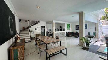 Gambar 4 Villa Manis Furnished Di Kerobokan Dekat Sunset Road