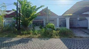 Gambar 1 Rumah di Jalan Rinjani, Sawahan, Surabaya -DT-