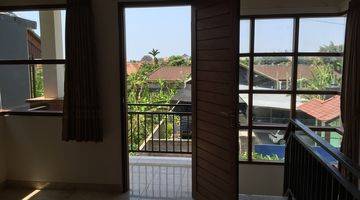 Gambar 2 rumah 2 lantai di sekuta sanur lease dan freehold