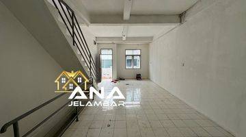 Gambar 3 ANA RUMAH BARU RENOV UK 5X15M DI JELAMBAR