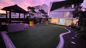 Gambar 1 Dijual Rumah Modern Mewah View Danau di Sawangan Depok