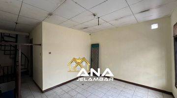 Gambar 3 ANA RUMAH UK 4.5X10M DI JELAMBAR