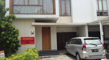 Gambar 1 town house cassila (cilandak tengah) 180m2