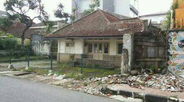 Gambar 1 RUMAH DI KAUTAMAN ISTRI