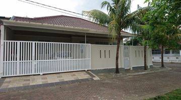 Gambar 1 Rumah Hak Milik Semi Furnished Lokasi Hoek