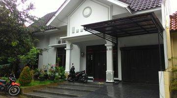 Gambar 1 Rumah asri di Smg atas