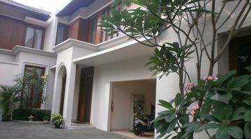 Gambar 1 Compound House - Cipete