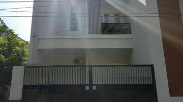 Gambar 1 Rumah NEW, MINIMALIS, ROW 10m, Carport 2 di Wisma Mukti