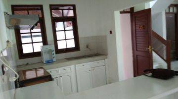 Gambar 3 rumah Tinggal semi furnish di dlm komplek grya mas pasteur