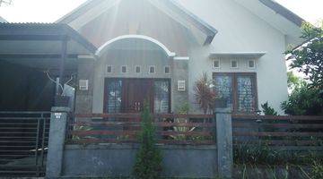 Gambar 1 Minimalist house with 24 hour security at JImbaran Bali