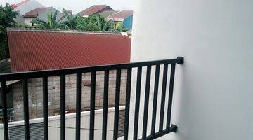 Gambar 4 Rumah Murah Mewah 2 Lantai di Pondok Gede ( Fera,082111730979)