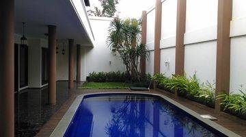 Gambar 2 Modern, beautiful, and comfort house at Kemang, South Jakarta, is available now