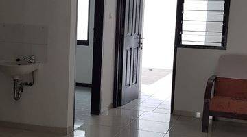 Gambar 4 Beli Rumah di Alam Sutera/ Graha Raya/ Graha BIntaro/ Gading Serpong/ Serpong/ BSD bonus Semi Furnish Ruang Tamu, Keluarga, dan Meja Dapur