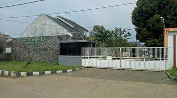 Gambar 1 Rumah cluster di Bedahan Sawangan lingkungan yang asri,aman dan nyaman