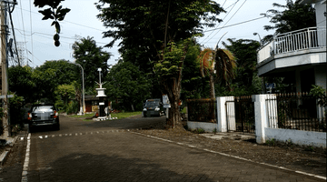 Gambar 2 Rumah Shm di kutisari indah utara