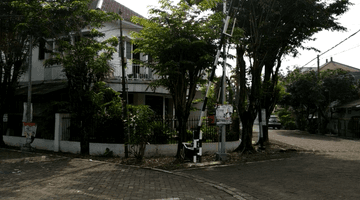 Gambar 4 Rumah Shm di kutisari indah utara