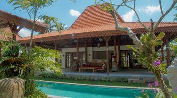 Gambar 1 Villa Joglo di Ubud Bali dengan Kolam Renang