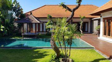 Gambar 1 Luxury Big Villa di Sanur denganLokasi Tenang, Nyaman dan Aman berada di kawasan pariwisata premium di Sanur yang dekat ke pantai, Restaurant2 ternama dan Hotel2 berbintang hanya dengan 7 menit menggunakan kendaraan ke Pantai2 di Sanur.