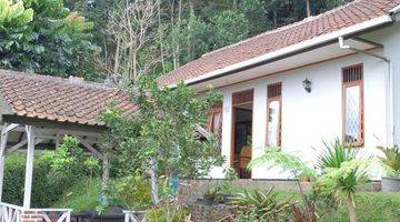 Gambar 1 Rumah Villa Dago Giri