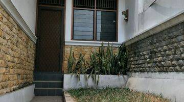 Gambar 5 Rumah Depan Mesjid Komplek Tamansari Bukitbandung 