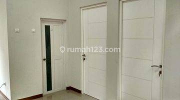 Gambar 4 Turun Harga Rumah Minimalis 2 Lantai Hoek Taman Pondok Indah Wiyung Surabaya Selatan