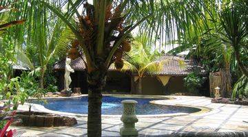 Gambar 4 T23-Villa dengan Guest House dengan Tanah Luas/Villa with Guest House with Large Land