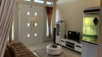 Gambar 2 Rumah cantik furnished + bonus 1 unit MOBIL. lokasi condet - kramat jati