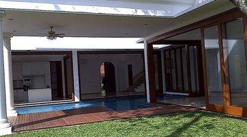 Gambar 1 Beautiful House - Cipete