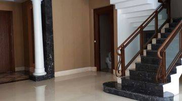 Gambar 3 Rumah design arsitek interior marmer