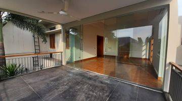 Gambar 3 Very beautiful Townhouse, comfort, and modern at Kemang, South Jakarta, is available now